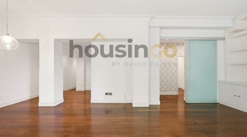 Foto 5 de Piso en venta en Amado Nervo, Niño Jesús, Madrid Capital