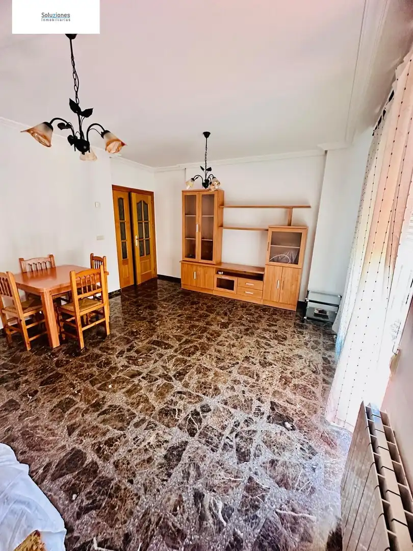Sala d'estar de Pis en venda en Albacete amb Calefacció, Traster i Balcó