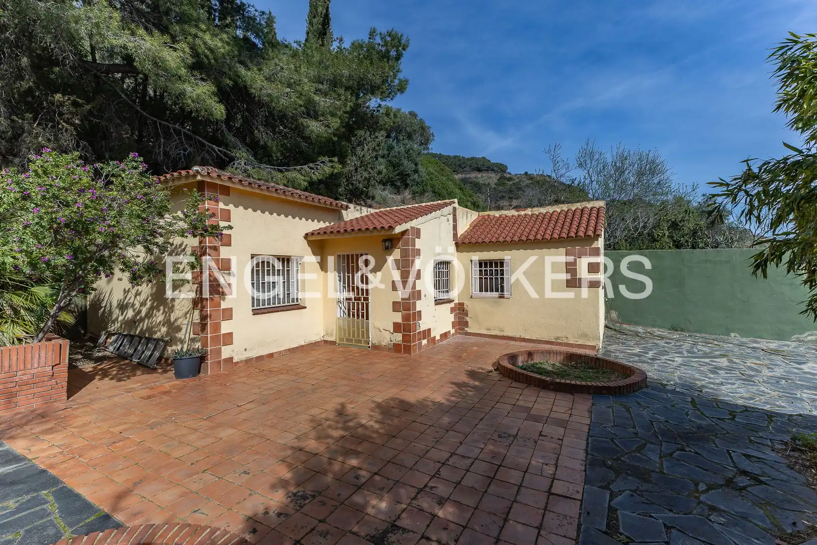 Außenansicht von Country house zum Verkauf in Barcelona mit Heizung, Parkett und Terrasse