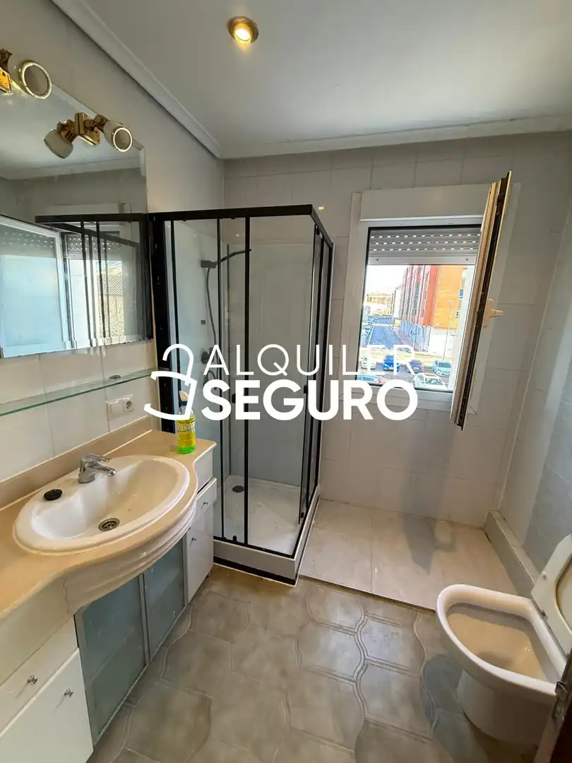 Piso de alquiler en Procurador , Casco Antiguo