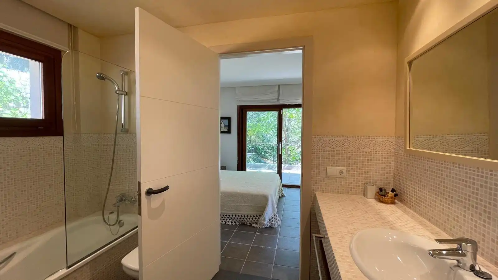 Bany de Casa o xalet en venda en Palafrugell amb Jardí privat, Terrassa i Traster