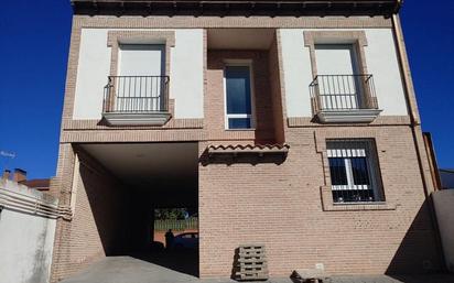 Vista exterior de Dúplex en venda en Valdeolmos-Alalpardo amb Balcó