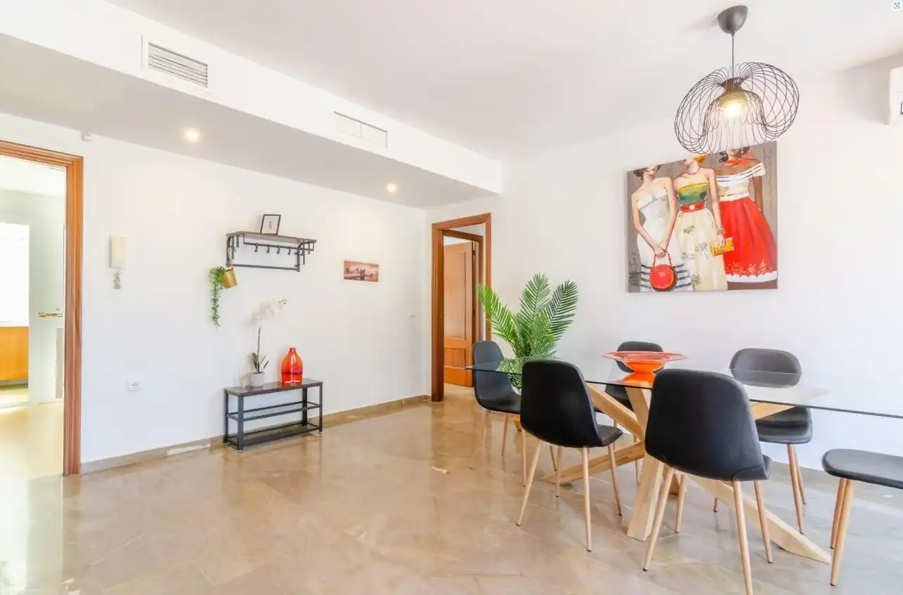 Comedor de Ático de alquiler en Rincón de la Victoria con Aire acondicionado, Calefacción y Jardín privado