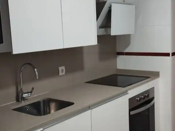 Cuina de Pis de lloguer en Madrid amb Aire condicionat, Calefacció i Parquet