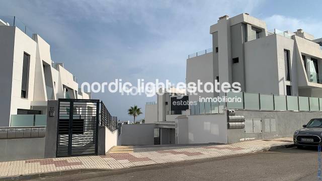 Casa-chalet en Venta en Añoreta Baja