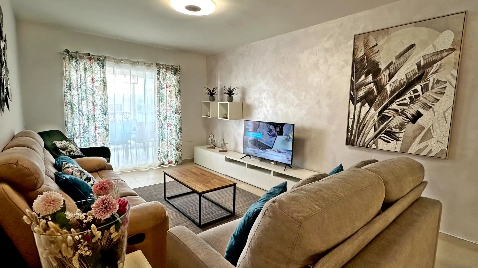 Sala d'estar de Apartament de lloguer en Gandia amb Aire condicionat, Calefacció i Moblat