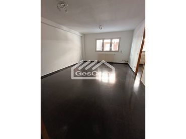 Appartamento con ascensore in affitto a Centro