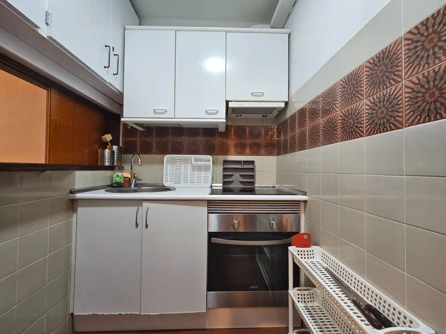 Cuina de Apartament de lloguer en Madrid amb Aire condicionat, Calefacció i Terrassa