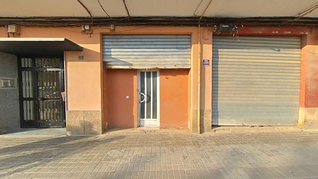 Local comercial en Venta en Camí Reial