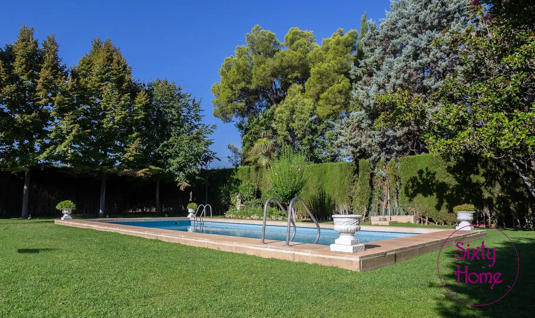 Piscina de Casa o xalet en venda en Zaragoza amb Aire condicionat, Calefacció i Jardí privat