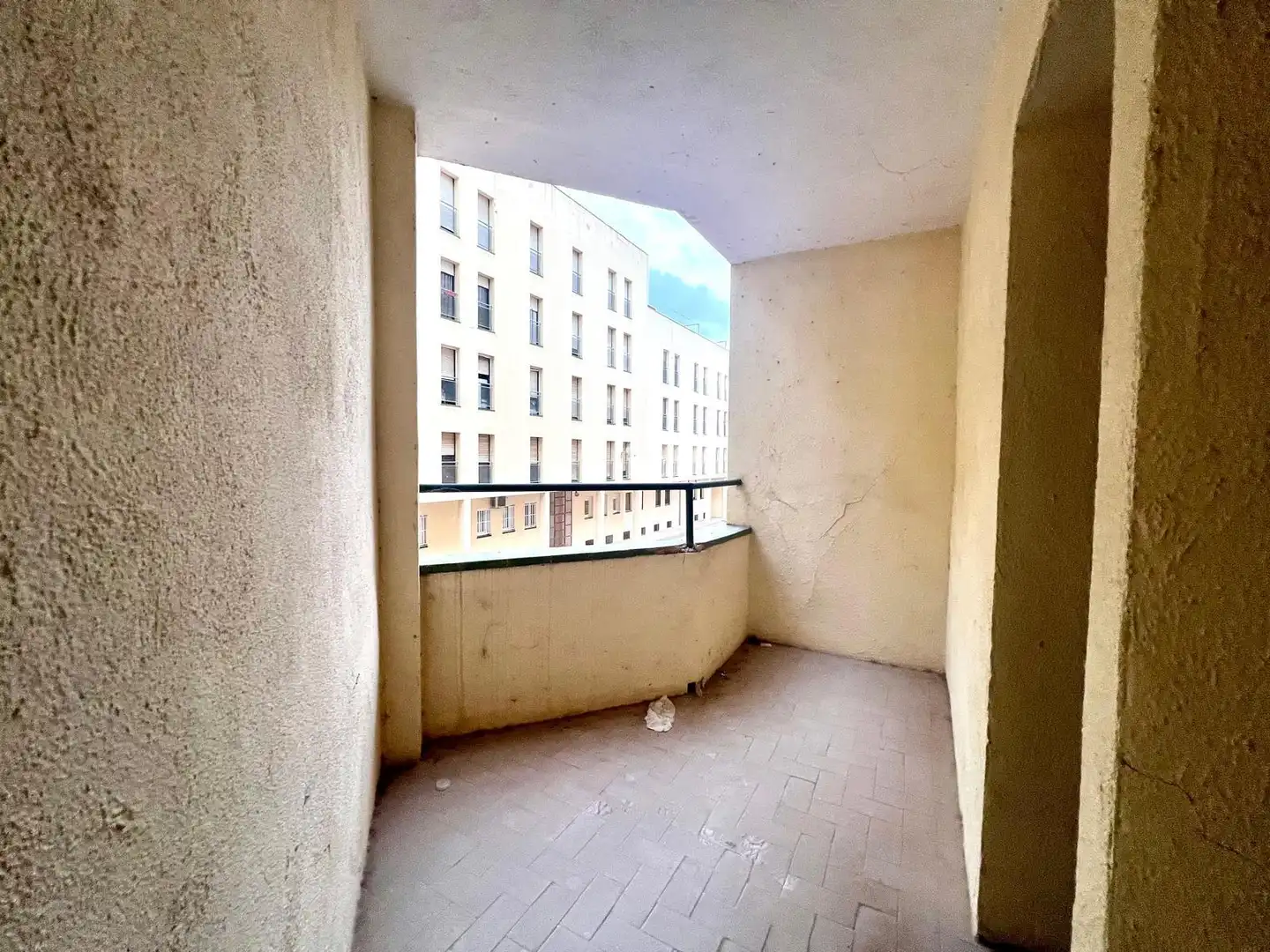 Terrasse von Wohnung zum Verkauf in Amposta mit Terrasse, Abstellraum und Möbliert