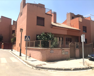 Exterior view of Flat for sale in Las Gabias  with Private garden