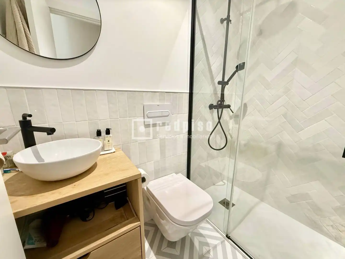 Baño de Piso en venta en Madrid con Calefacción y Terraza