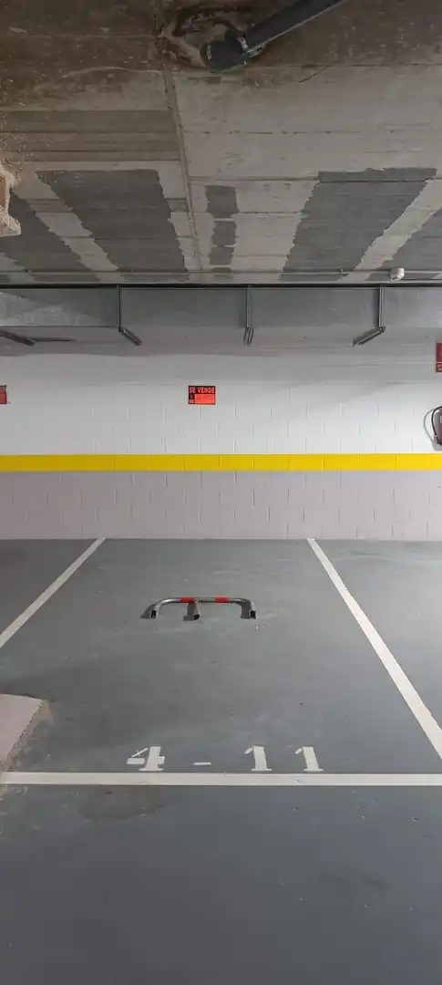 Parkplatz von Garage zum Verkauf in Santander