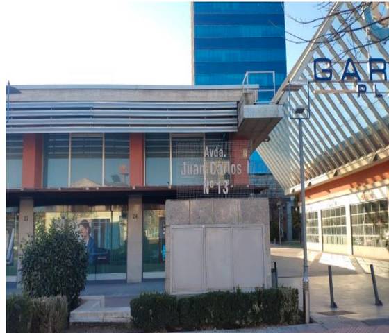 Local comercial en Venta en Avenida Juan Carlos I, 13 en La Garena