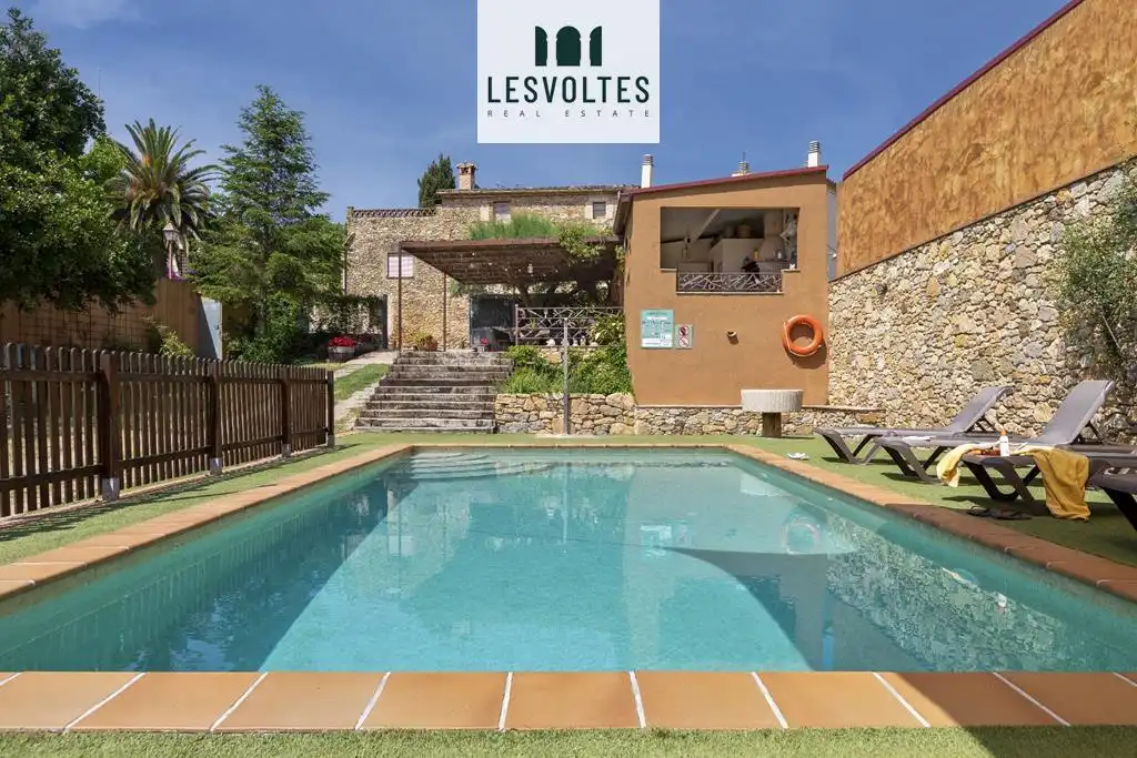 Swimming pool of Houses for rent in Forallac  with Heating, Private garden and Parquet flooring