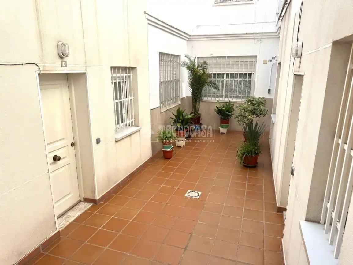 Study for sale in Madrid