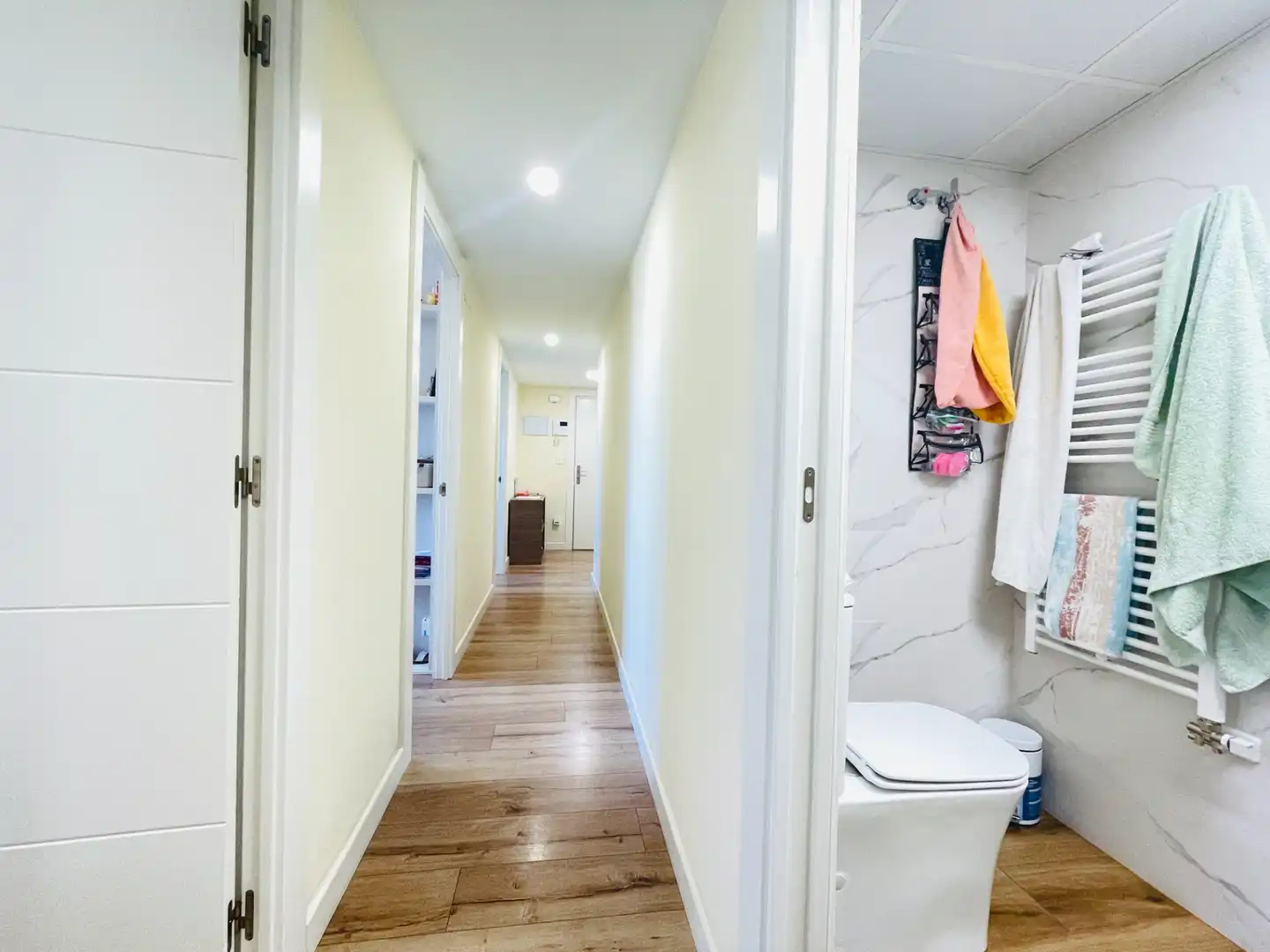Flat for sale in Cadrete  with Air Conditioner, Heating and Private garden