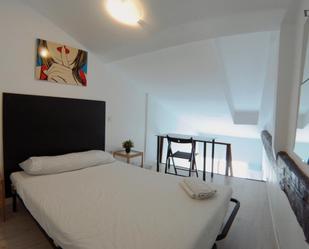 Study to rent in Valdeacederas