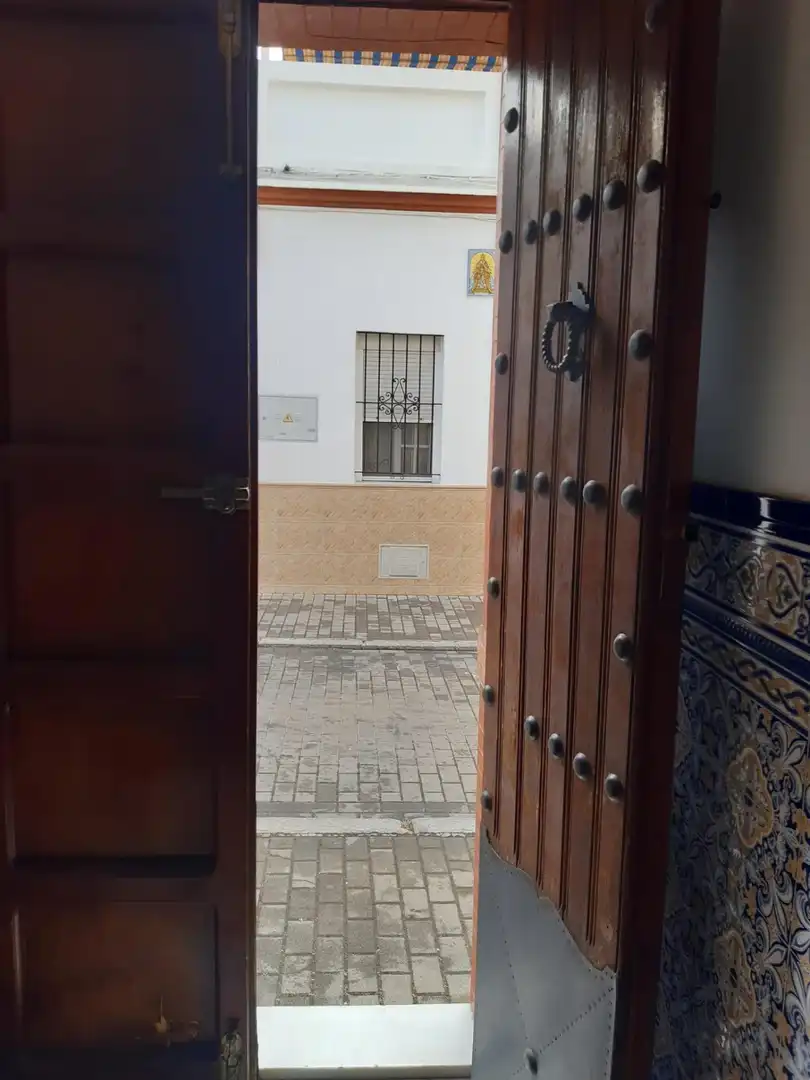 Exterior view of Houses for sale in Sevilla  with Air Conditioner
