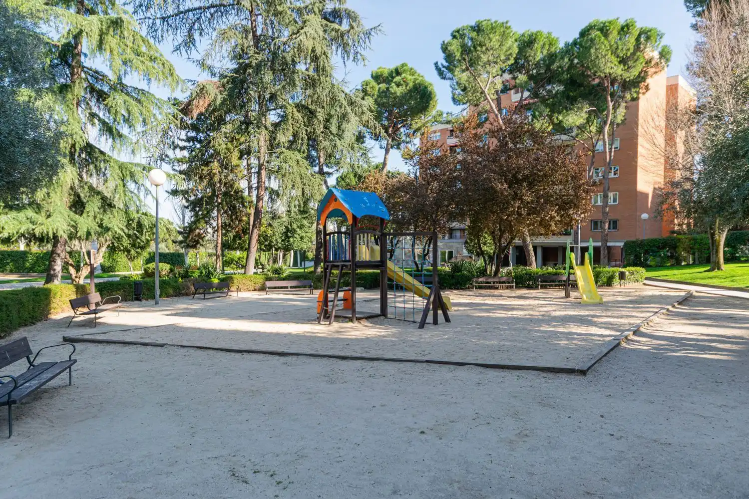 Parking de Piso en venta en Madrid con Aire acondicionado y Calefacción