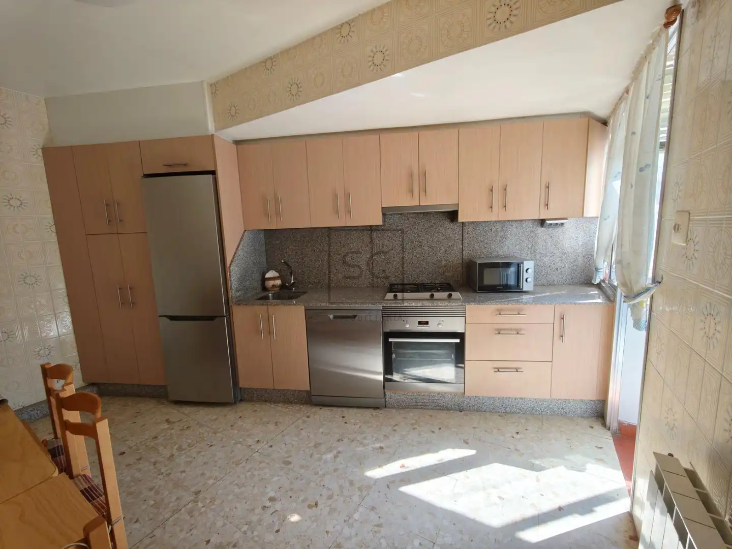 Cocina de Piso en venta en Ferrol con Calefacción, Trastero y Amueblado