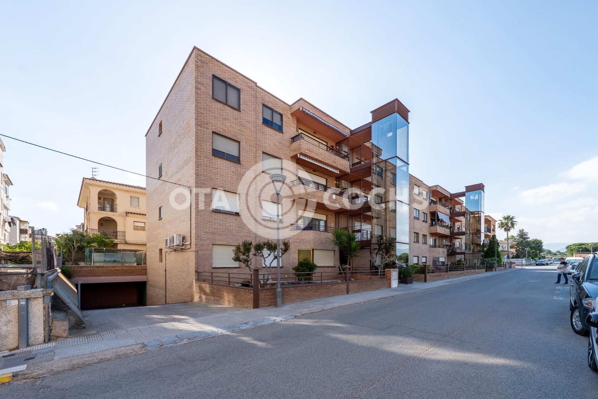 Exterior view of Planta baja for sale in Riudoms  with Air Conditioner, Private garden and Terrace