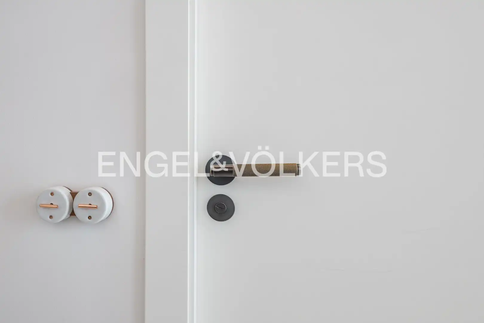 Wohnung zum Verkauf in Barcelona mit Klimaanlage, Heizung und Abstellraum