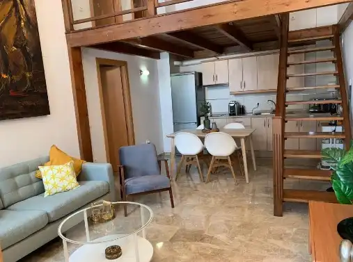 Cuina de Dúplex en venda en Sevilla amb Aire condicionat, Calefacció i Moblat