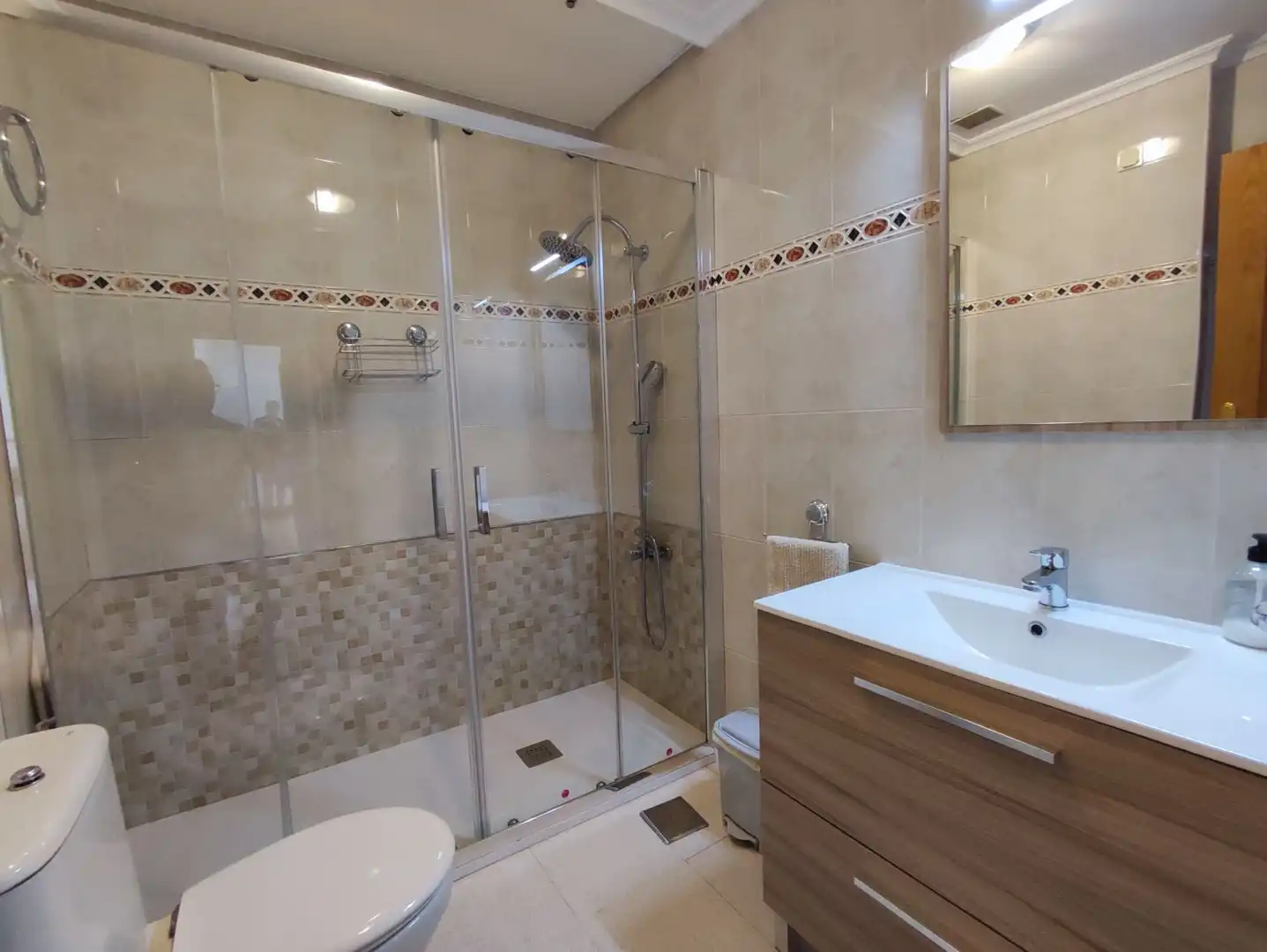 Badezimmer von Wohnungen zur Miete in Salamanca mit Heizung und Möbliert