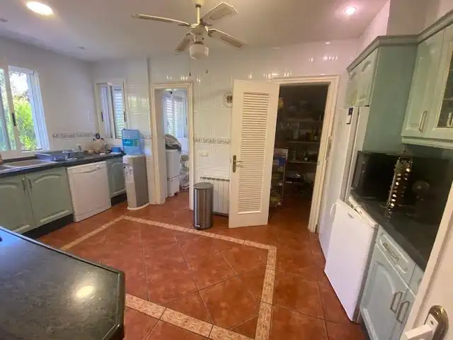 Cocina de Casa o chalet en venta en Chiva con Calefacción, Jardín privado y Piscina
