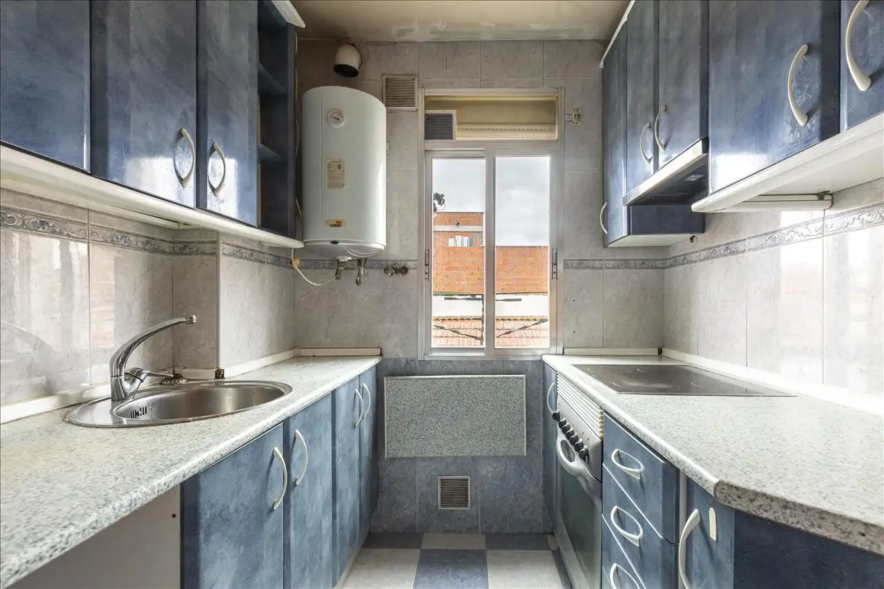 Kitchen of Flat for sale in Madrid