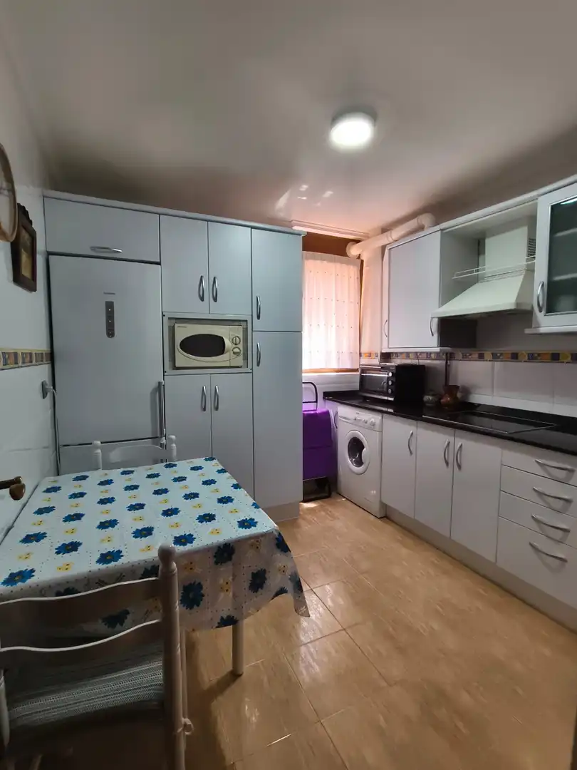 Cocina de Piso de alquiler en Liérganes con Calefacción, Parquet y Amueblado
