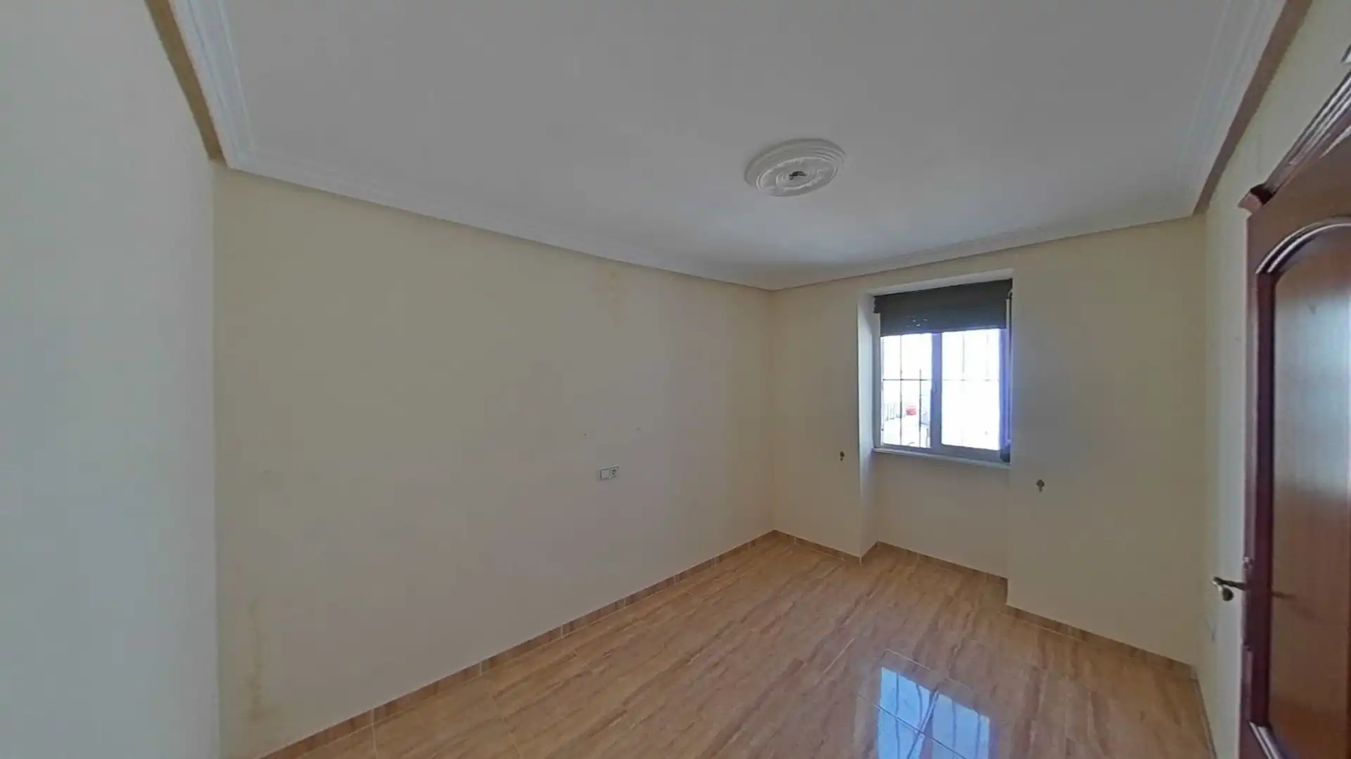 Habitación de Casa adosada en venta en Marmolejo, Jaén