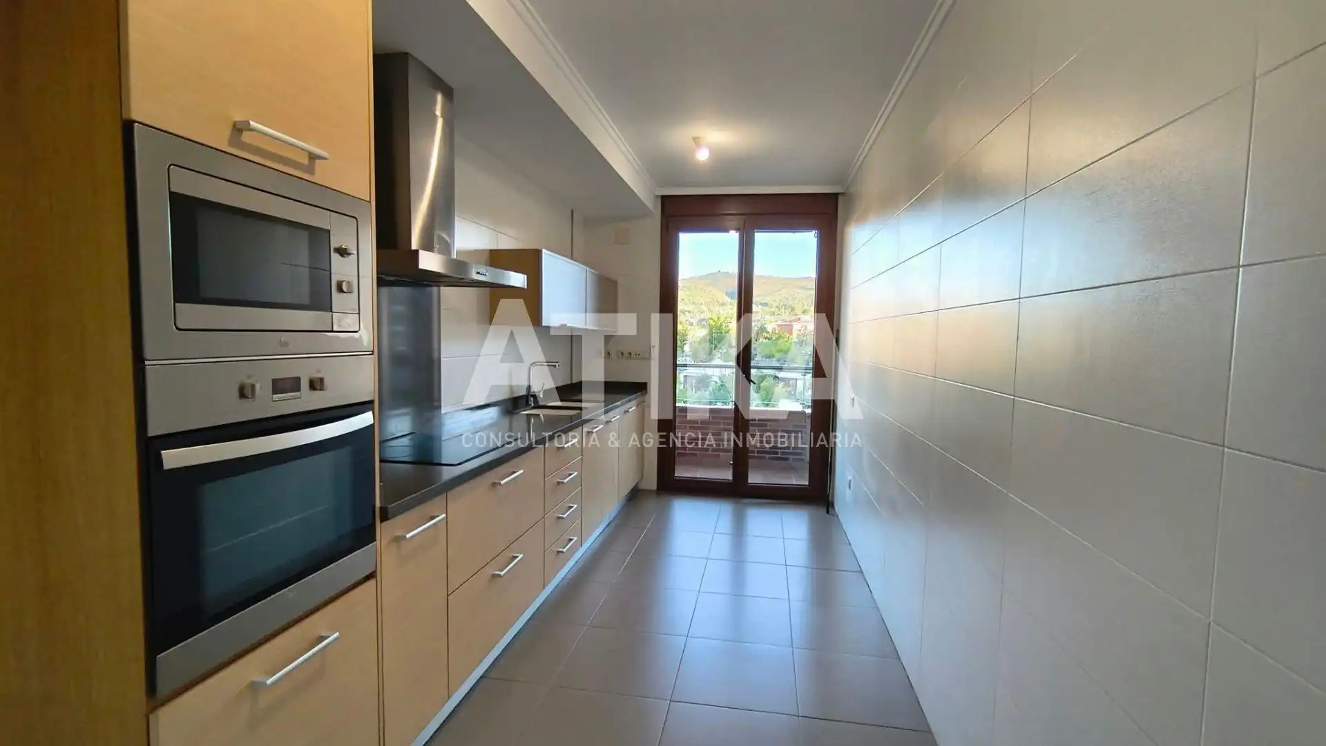 Appartamento con terrazza in vendita a Sant Josep - Zona Hospital, imagen 5