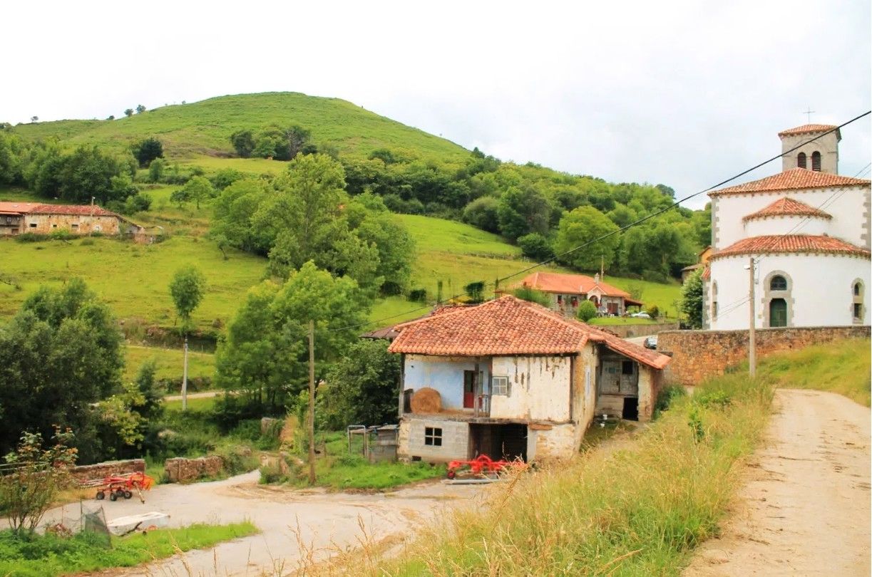 Exterior view of House or chalet for sale in Soba  with Private garden and Storage room