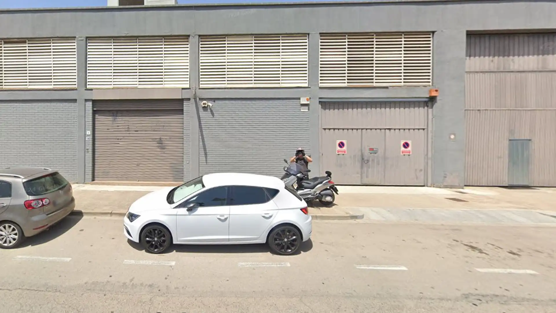 Parking de Nave industrial de alquiler en Sant Boi de Llobregat