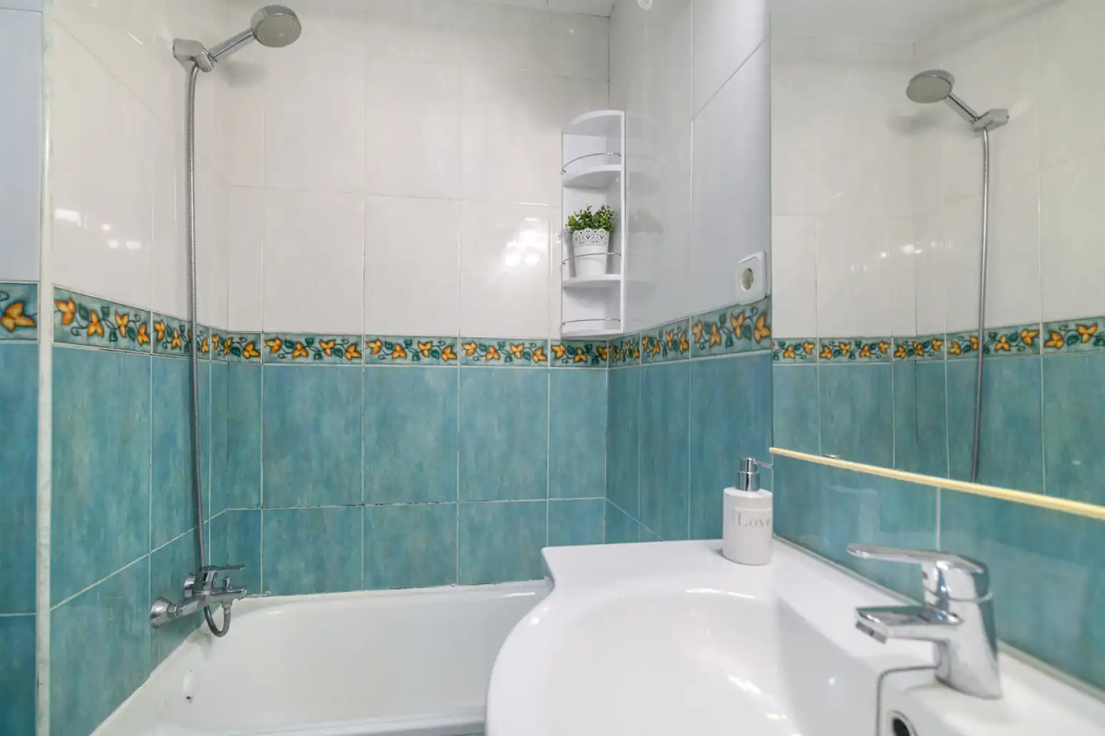 Baño de Ático en venta en Viladecans con Balcón