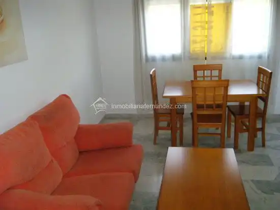 Sala de estar de Apartamento de alquiler en Cáceres con Calefacción, Terraza y Amueblado