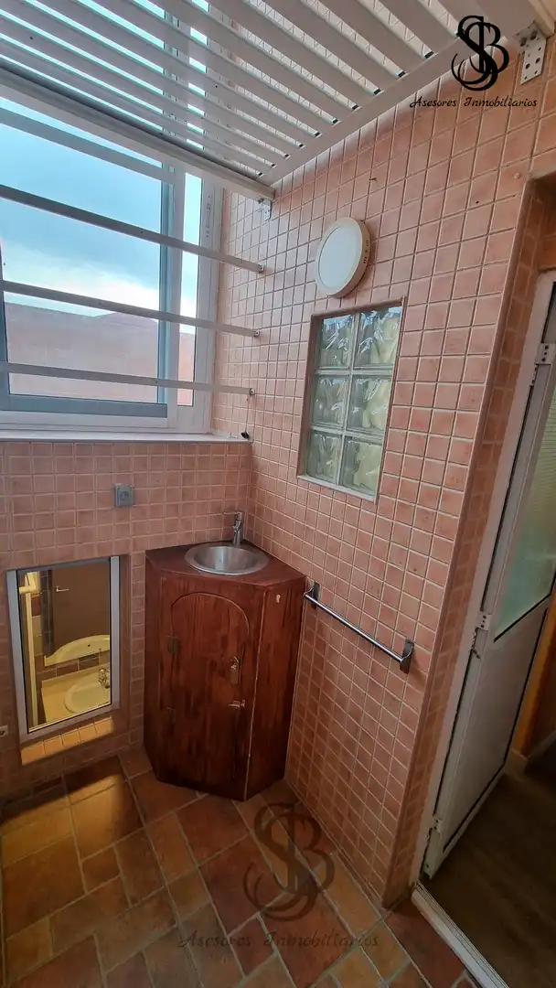 Baño de Casa adosada en venta en Sant Joan d'Alacant con Aire acondicionado, Calefacción y Parquet