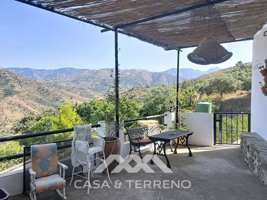 Houses for sale in Diseminados Benamayor, Cómpeta