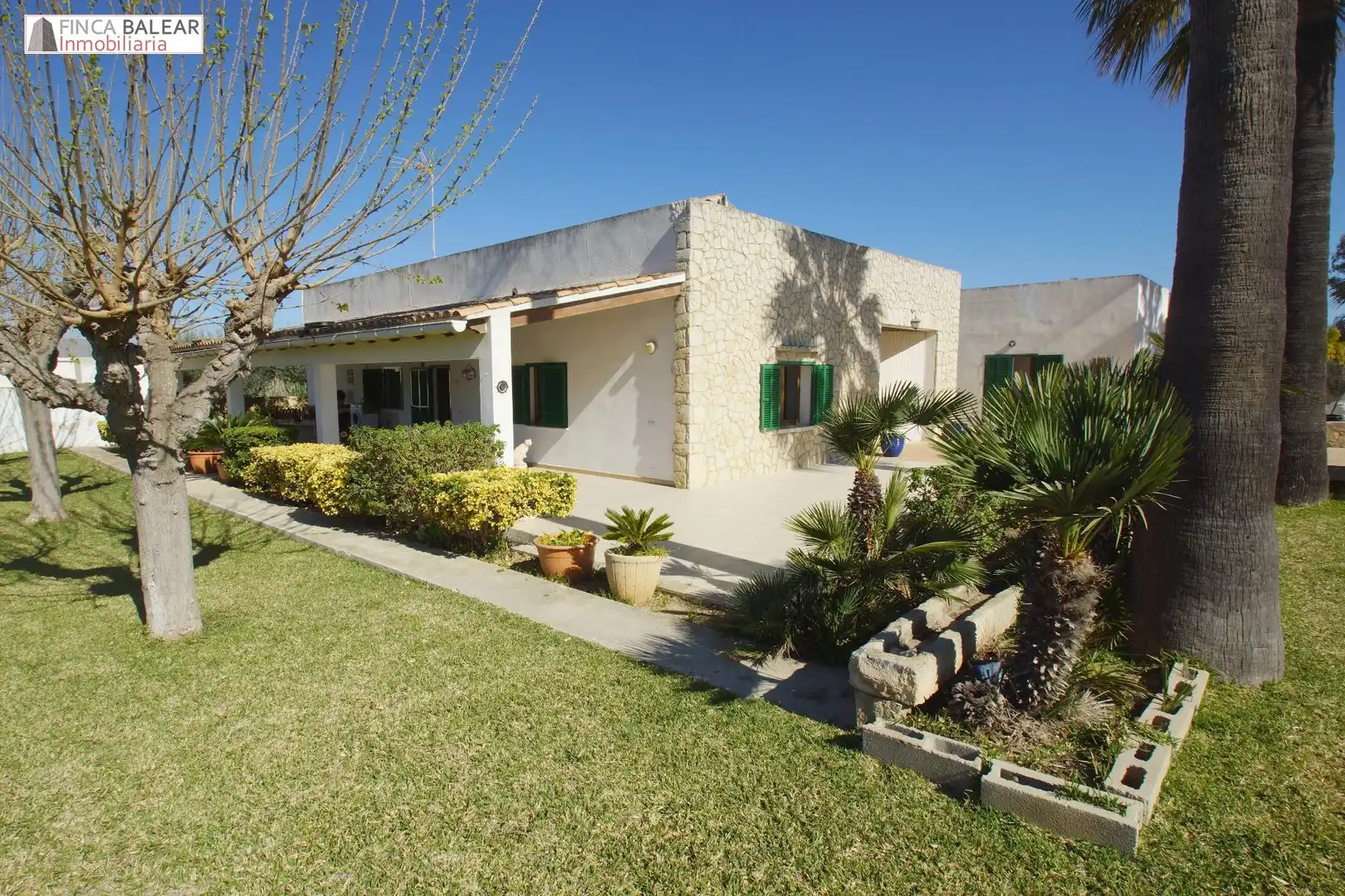 Außenansicht von Country house zum Verkauf in Alcúdia mit Terrasse und Abstellraum