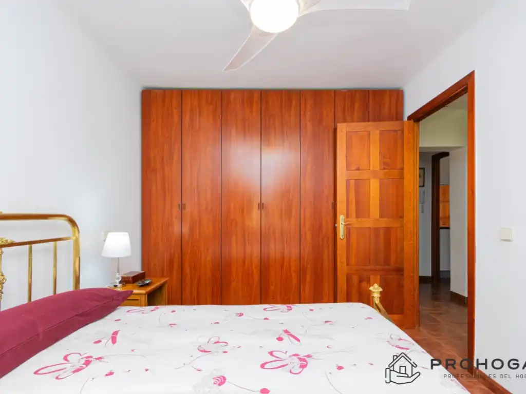 Habitación de Casa adosada en venta en Colmenar Viejo con Amueblado y Domótica