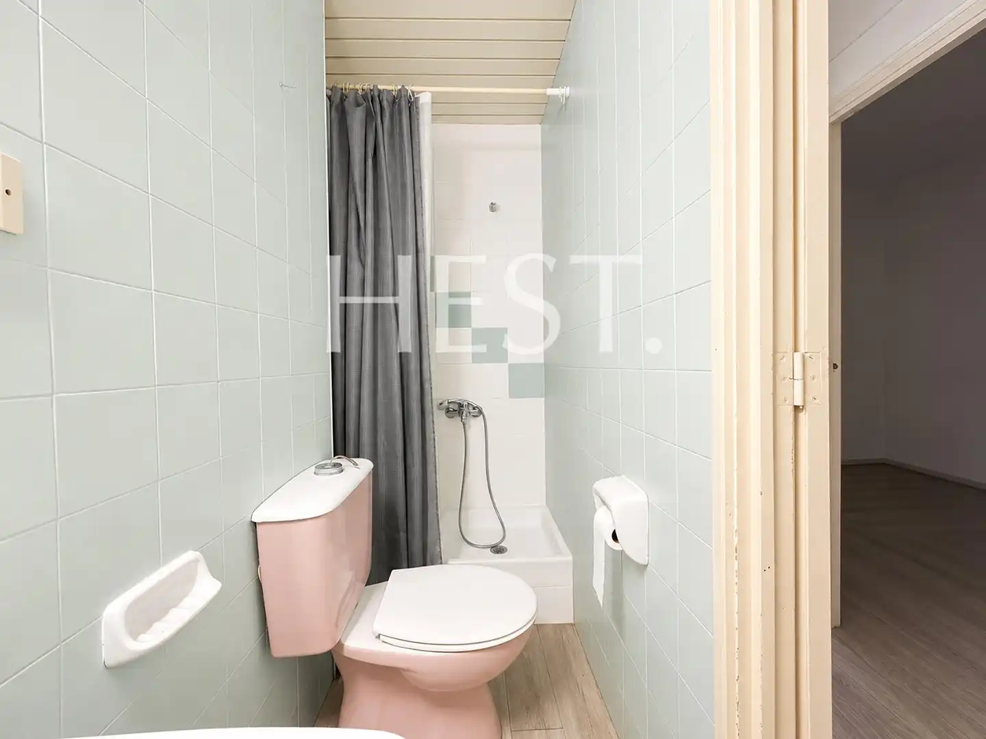 Baño de Piso en venta en Barcelona con Calefacción, Terraza y Balcón