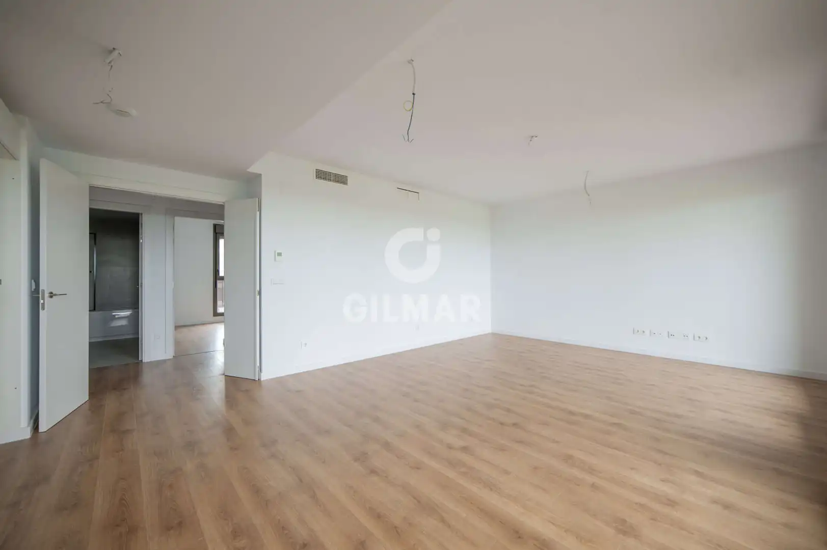 Living room of Flat for sale in Tomares  with Heating, Private garden and Storage room