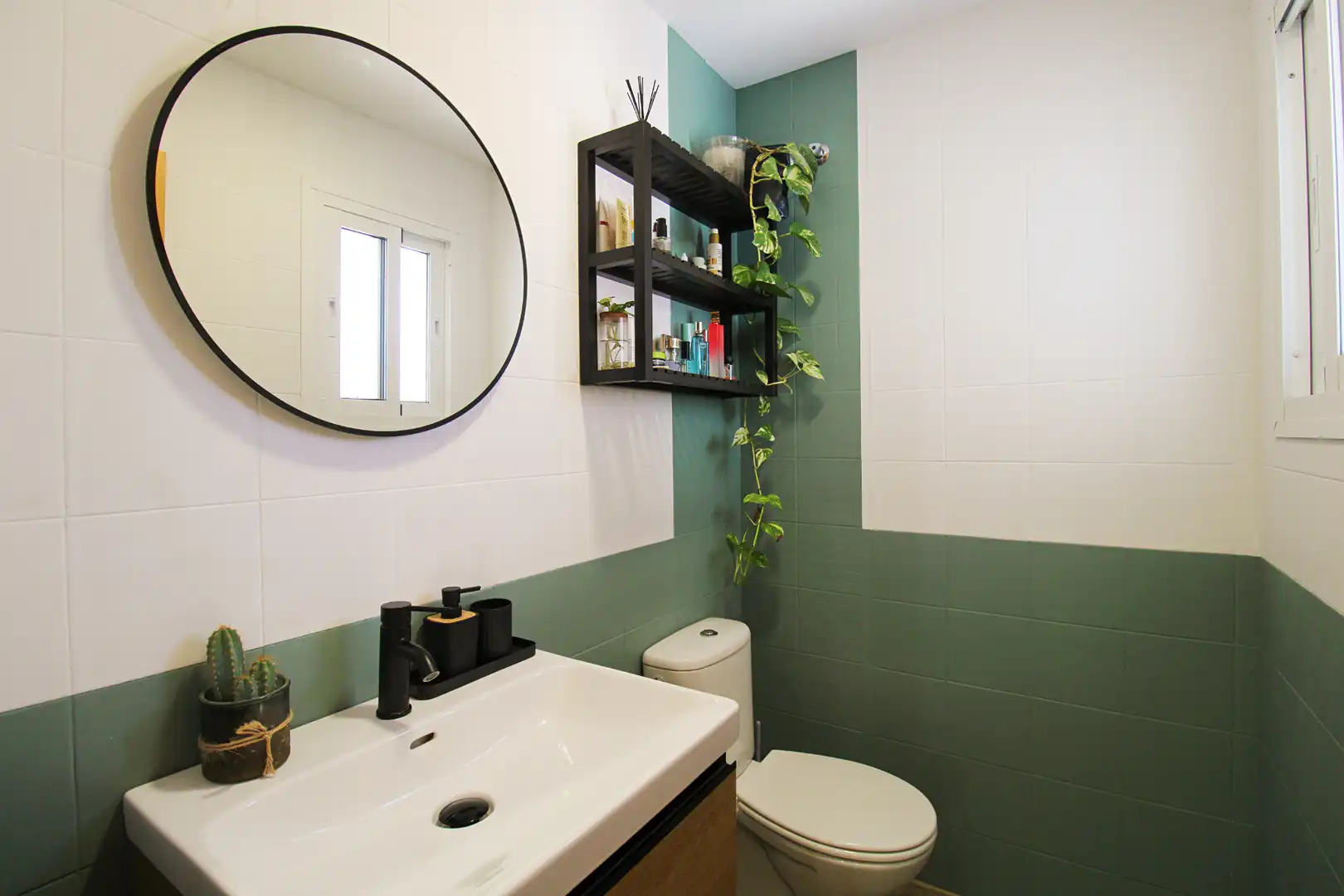 Baño de Casa adosada en venta en Alhaurín de la Torre con Aire acondicionado, Jardín privado y Terraza