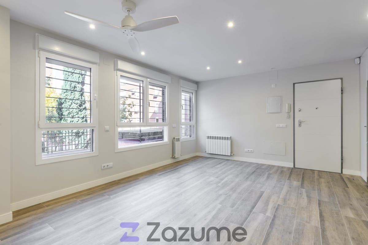 Pis de lloguer a Calle del Trinquete, Apóstol Santiago