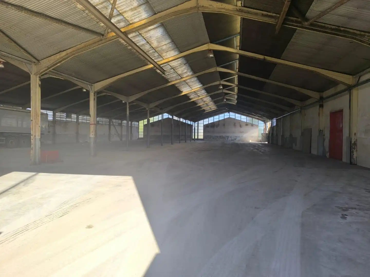 Fabrikhallen zur Miete in Santpedor