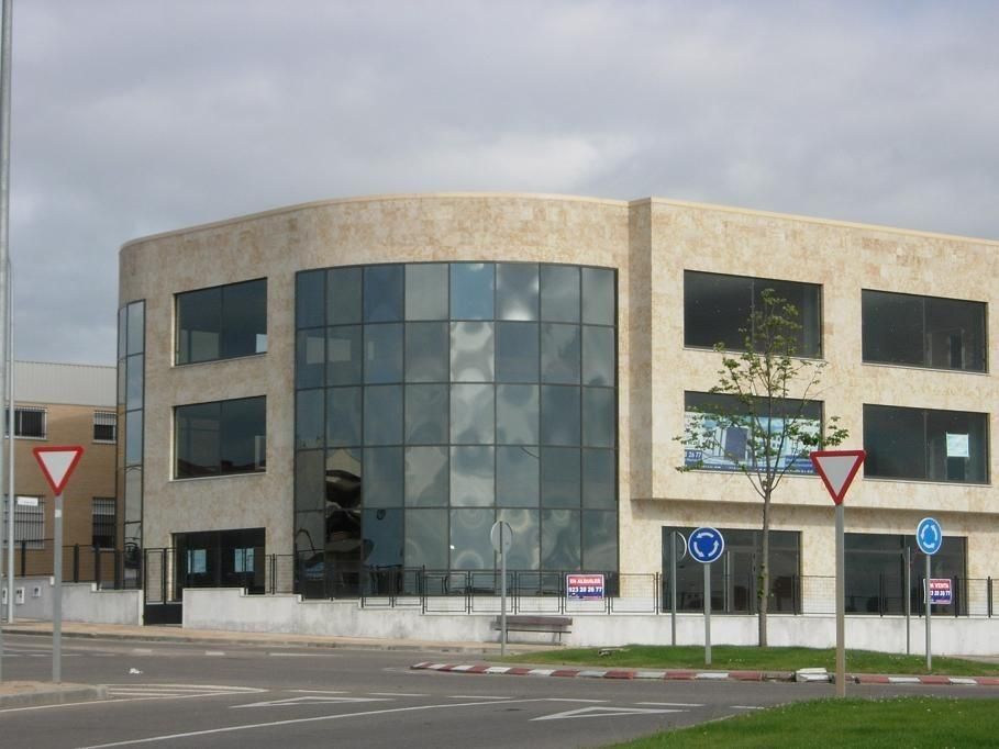 Exterior view of Industrial buildings to rent in Carbajosa de la Sagrada