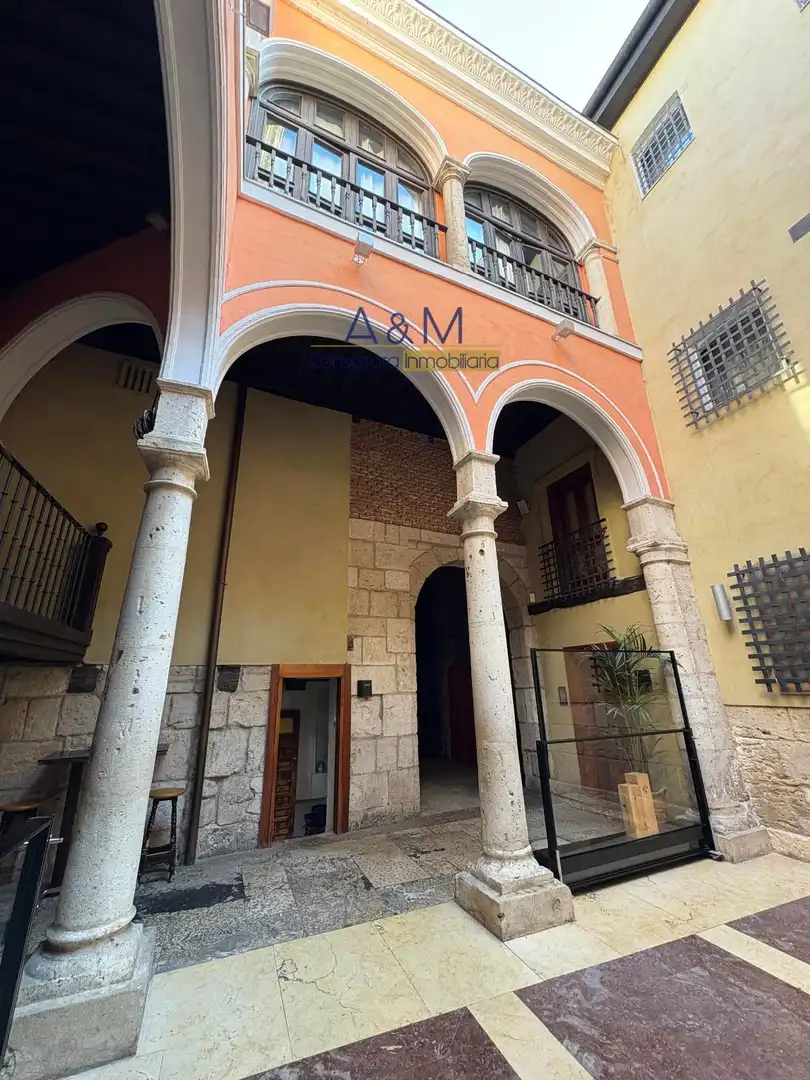 Außenansicht von Gebäude zur Miete in Valladolid